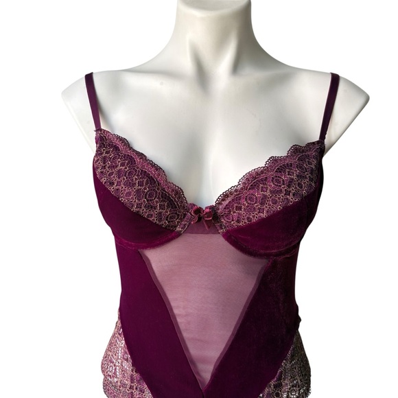 Victoria's Secret Burgundy Velvet Teddy Bodysuit
Vintage, Sz 36B - Picture 7 of 15